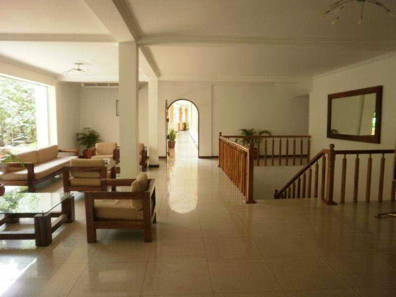 Peacock Beach Hotel هامبانتوتا المظهر الخارجي الصورة