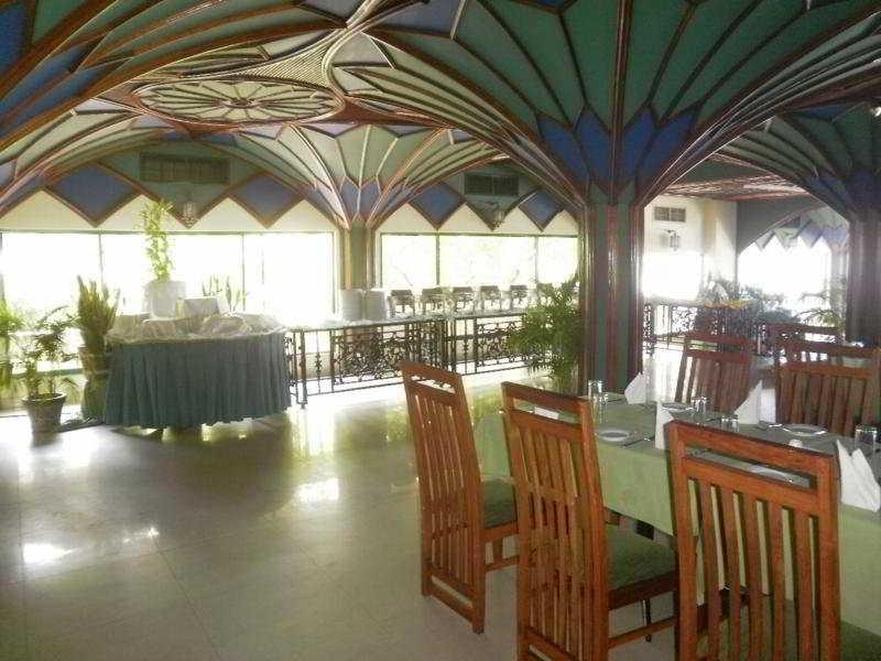 Peacock Beach Hotel هامبانتوتا المظهر الخارجي الصورة