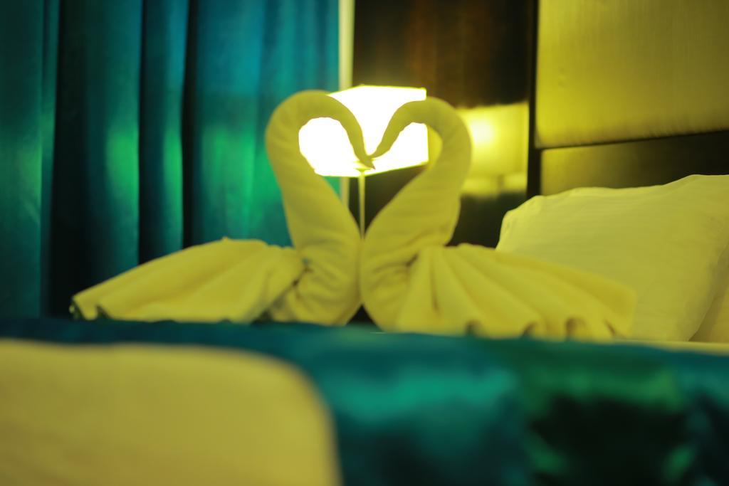 Peacock Beach Hotel هامبانتوتا المظهر الخارجي الصورة
