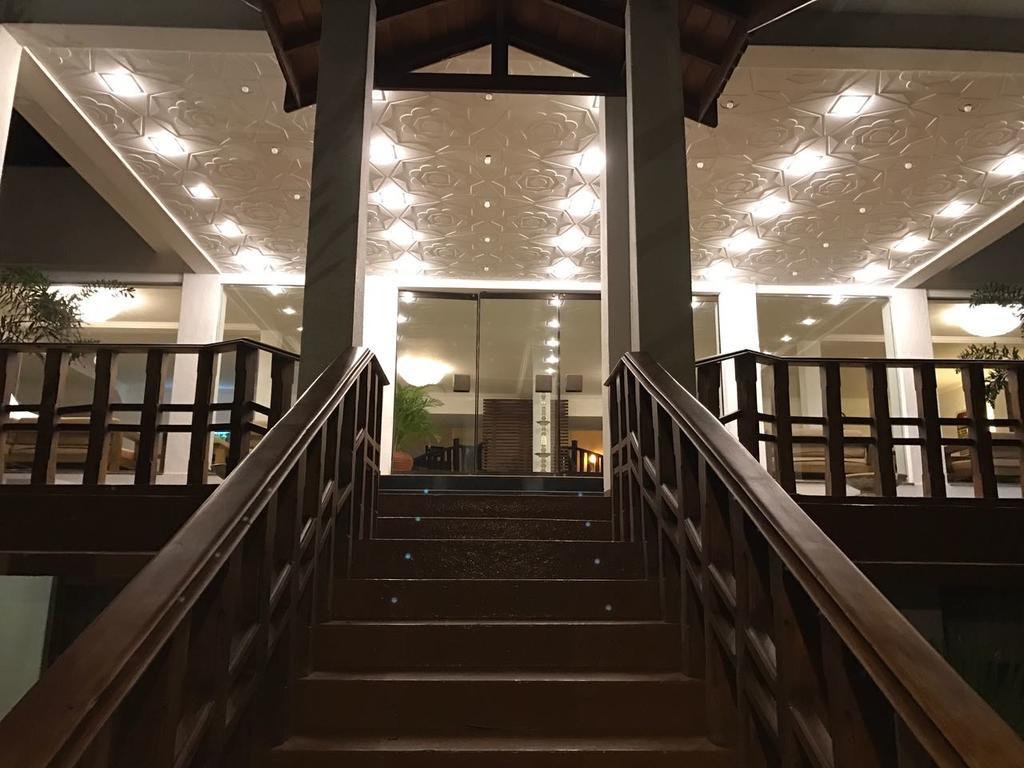 Peacock Beach Hotel هامبانتوتا المظهر الخارجي الصورة