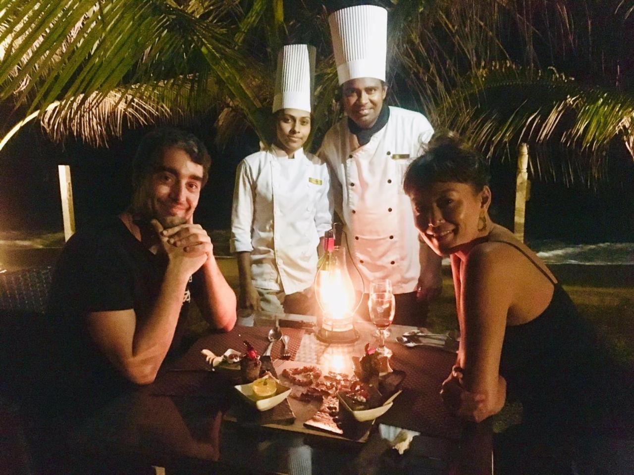 Peacock Beach Hotel هامبانتوتا المظهر الخارجي الصورة