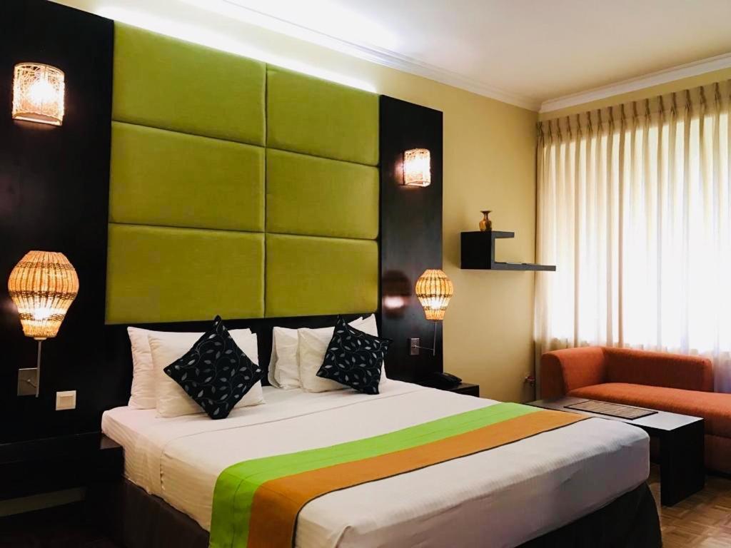 Peacock Beach Hotel هامبانتوتا المظهر الخارجي الصورة