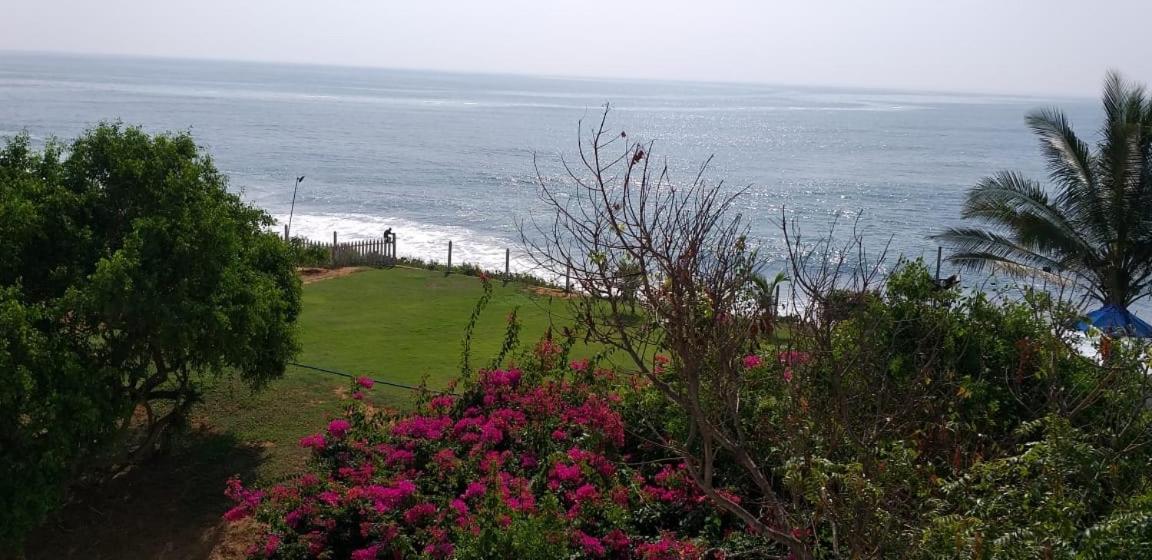 Peacock Beach Hotel هامبانتوتا المظهر الخارجي الصورة